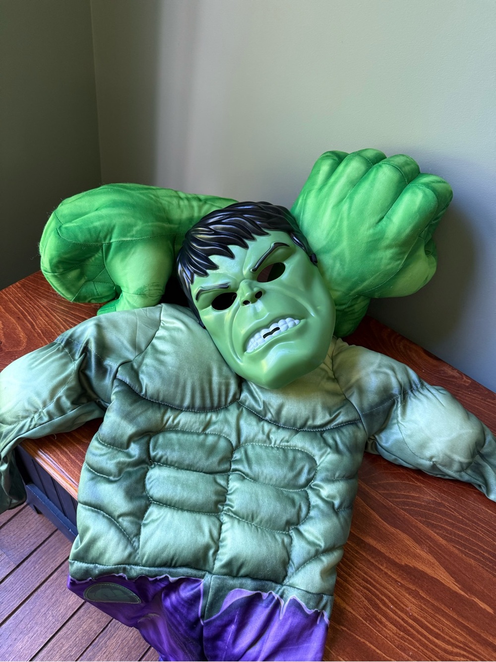 Kids Size Small Green Hulk Muscle Chest Costume with Mask and Hands